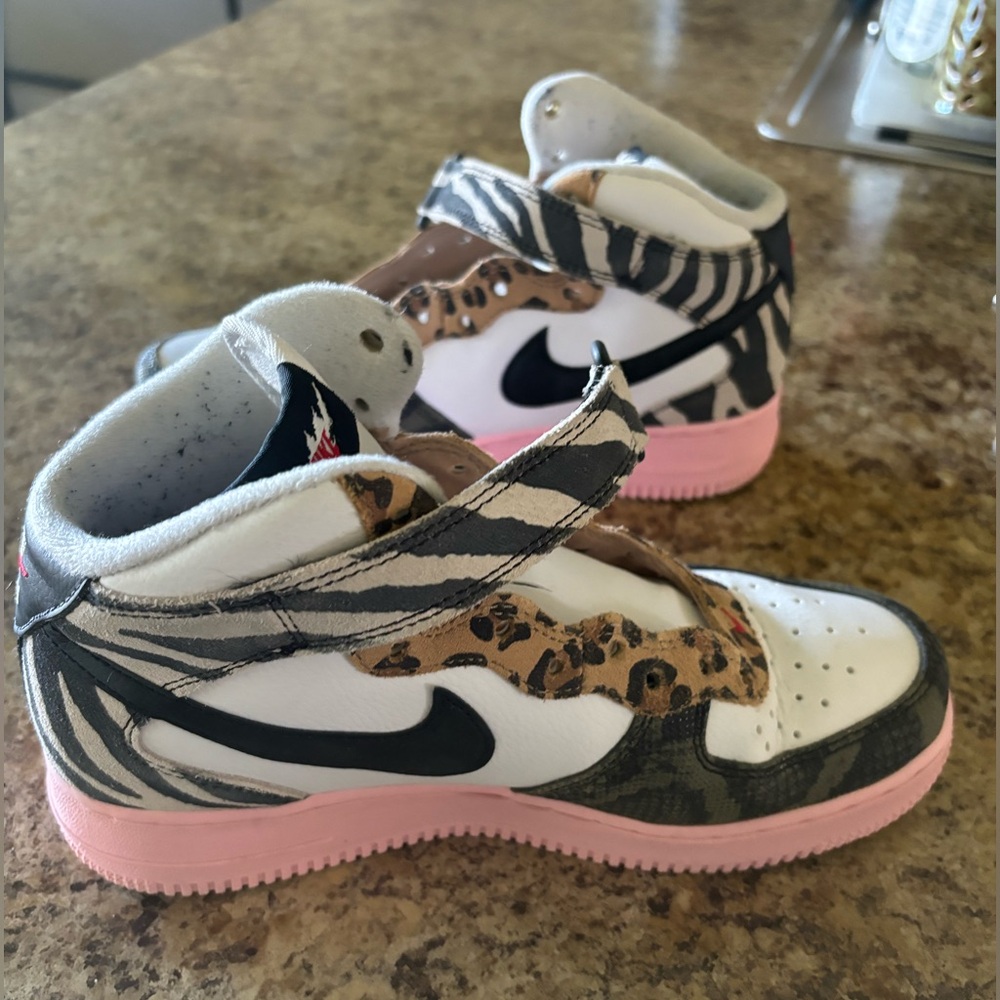 Women’s Nike High Top